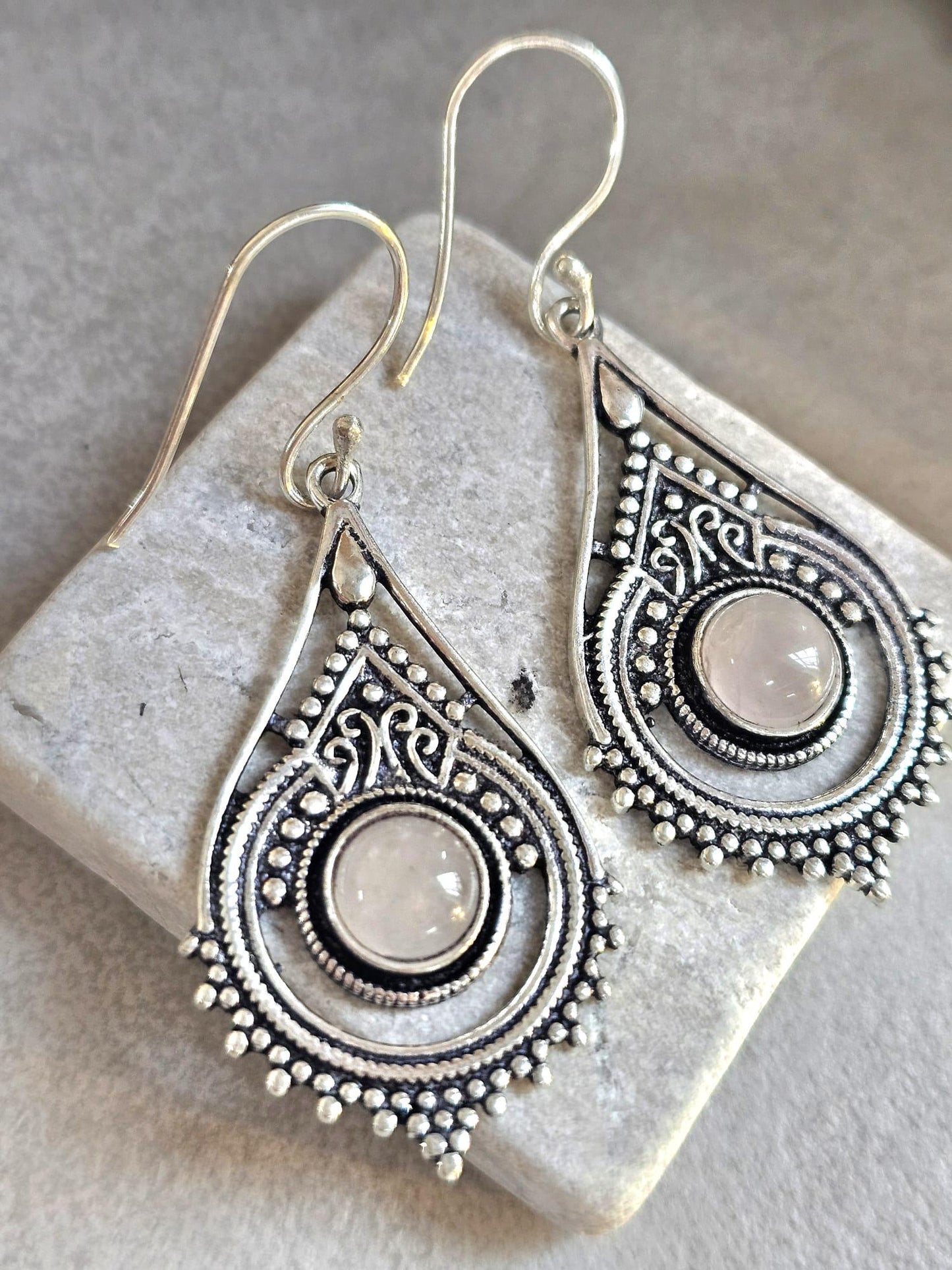 Silver earrings / Gift for her / Hypoallergenic jewelry