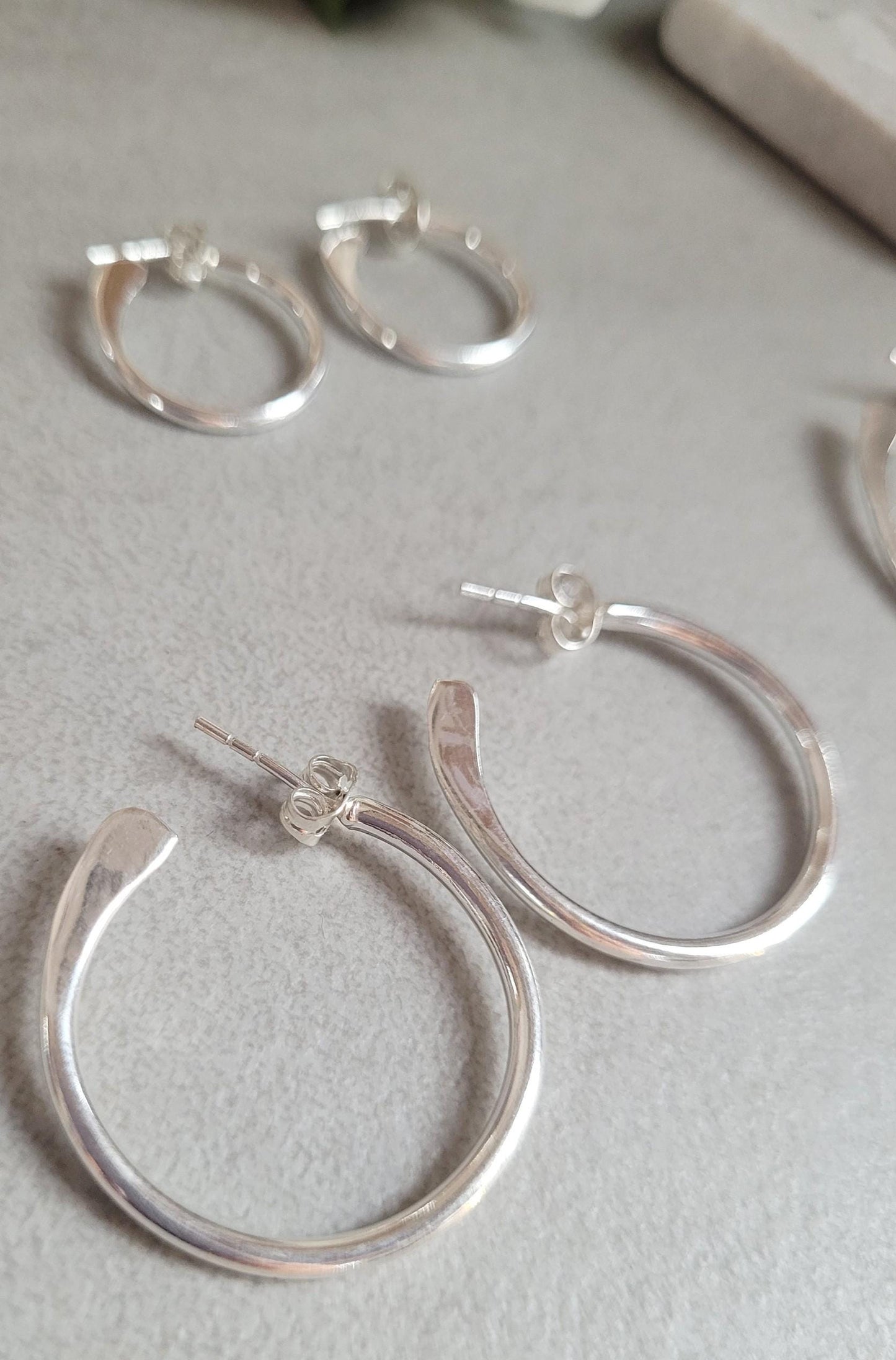 Silver plated hoops / Hypoallergenic nickel free jewelry / Simple hoops