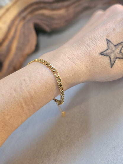 Chain bracelet / Minimalist jewelry / Gift ideas