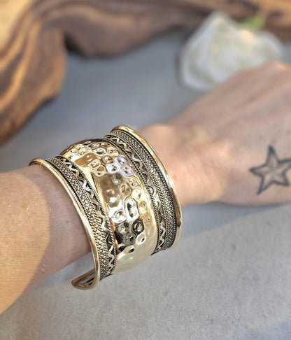 Brass Cuff Bracelet: Detailed boho ethnic style jewelry / Hypoallergenic jewelry