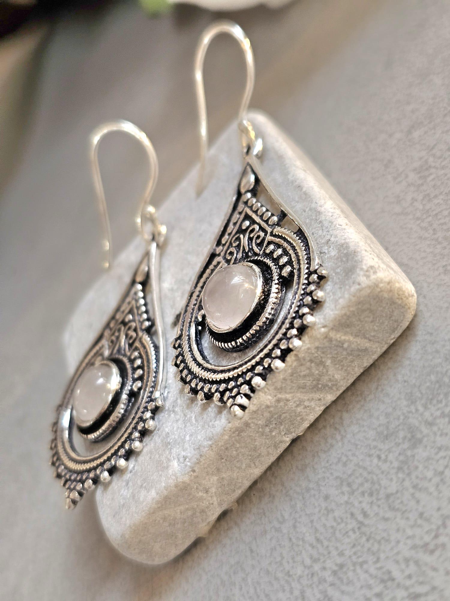 Silver earrings / Gift for her / Hypoallergenic jewelry