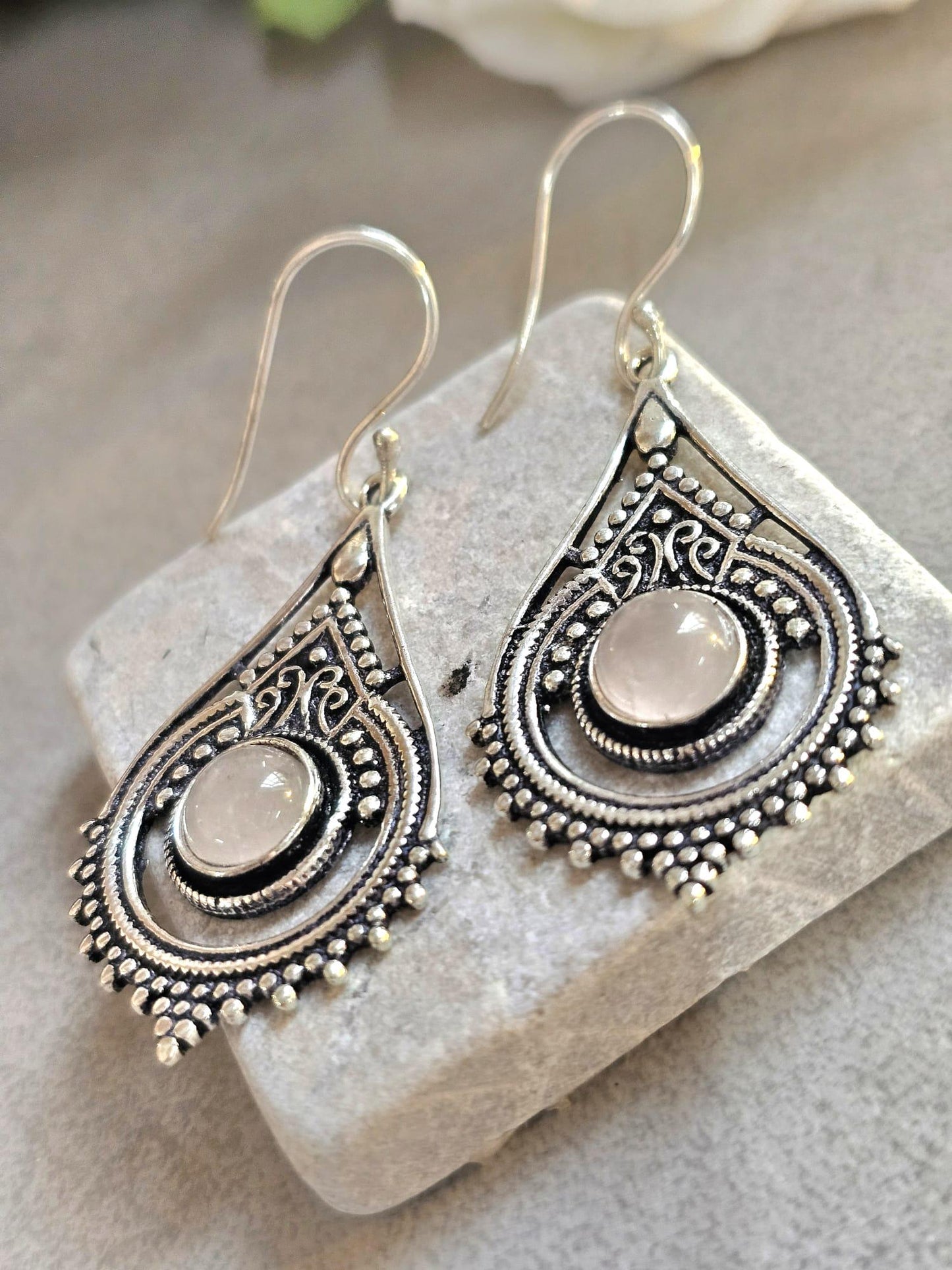 Silver earrings / Gift for her / Hypoallergenic jewelry