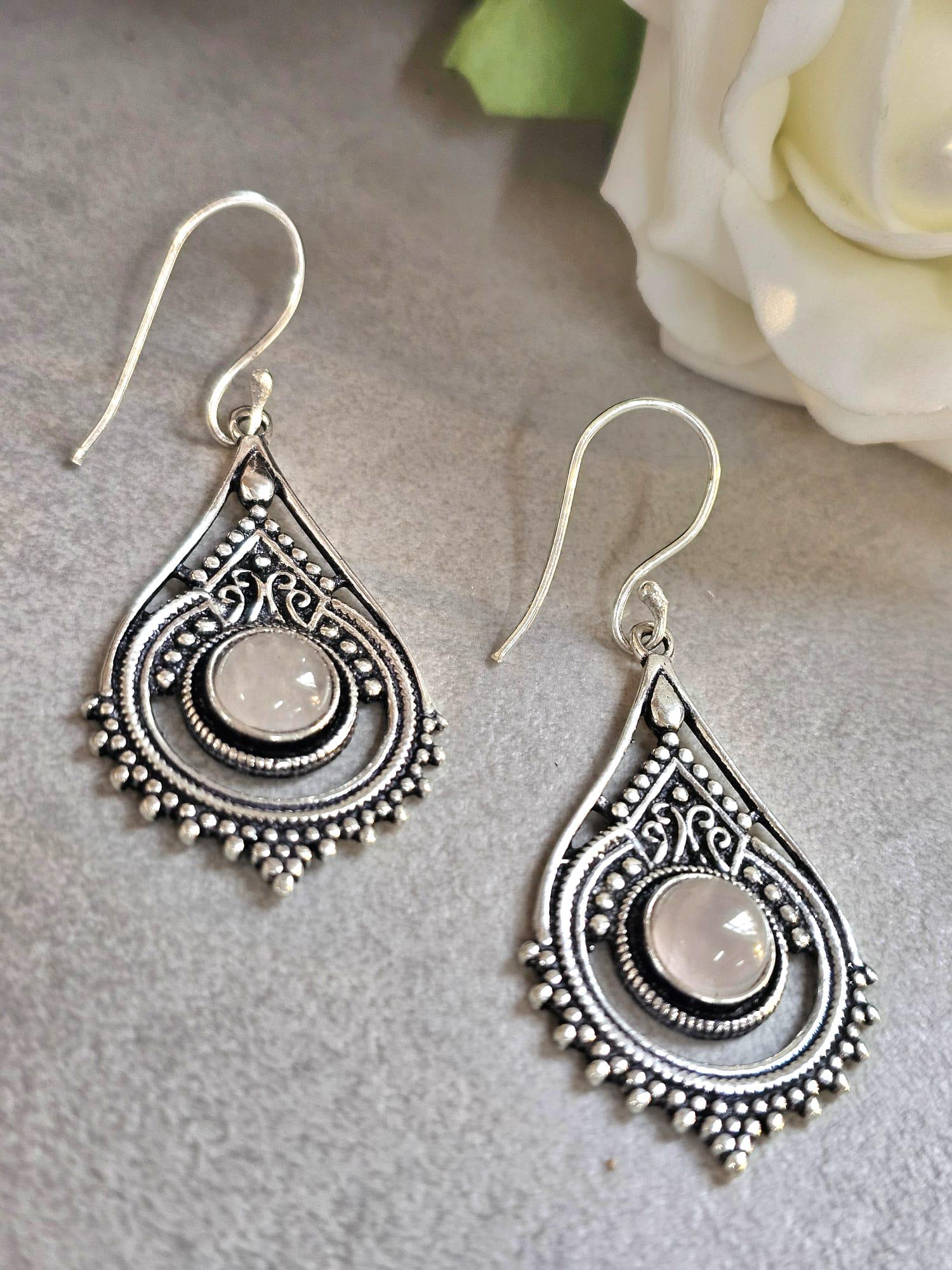 Silver earrings / Gift for her / Hypoallergenic jewelry