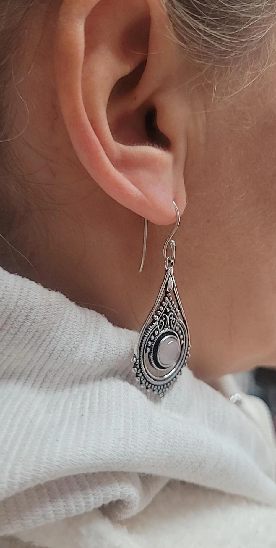 Silver earrings / Gift for her / Hypoallergenic jewelry