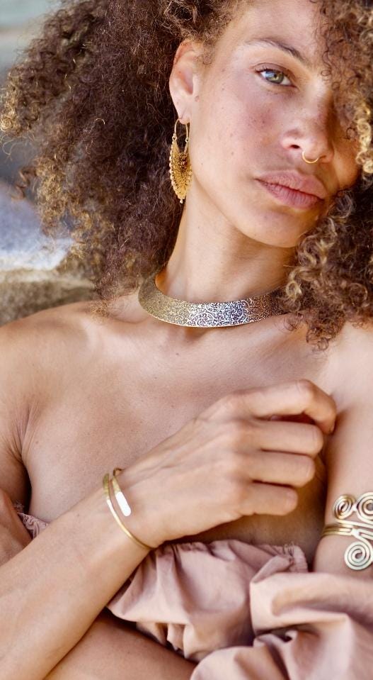 Golden hammered bracelet / Hammered jewellery / Adjustable / Simple bracelet / Minimal / Gift