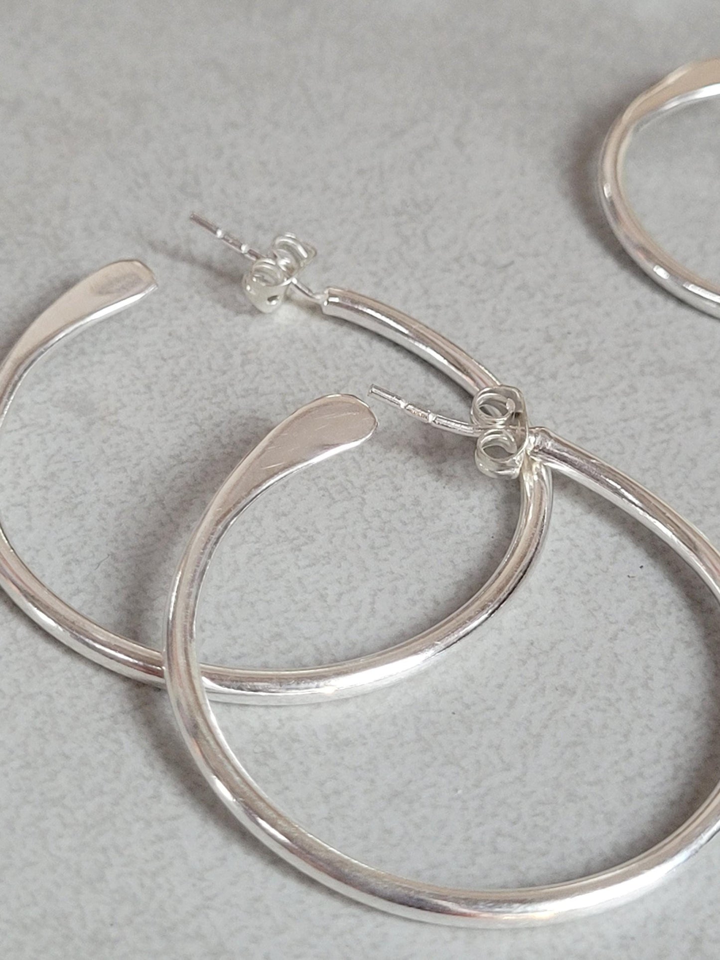 Silver plated hoops / Hypoallergenic nickel free jewelry / Simple hoops