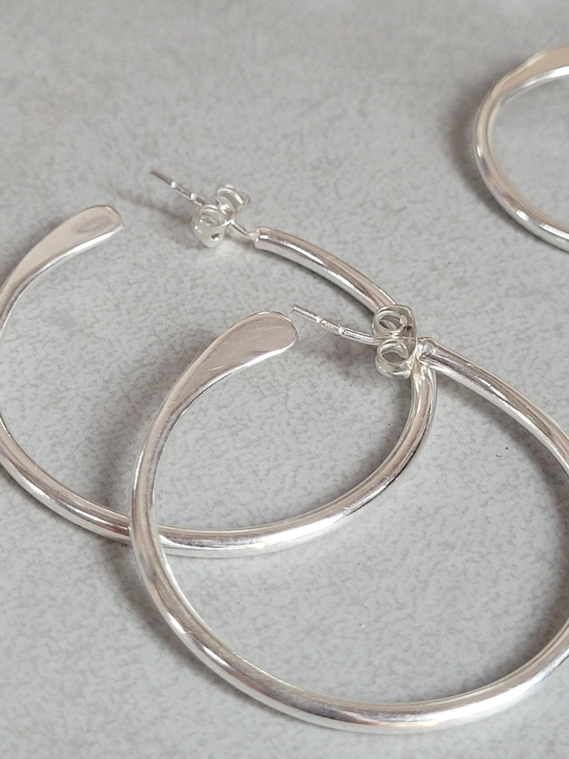 Silver plated hoops / Hypoallergenic nickel free jewelry / Simple hoops