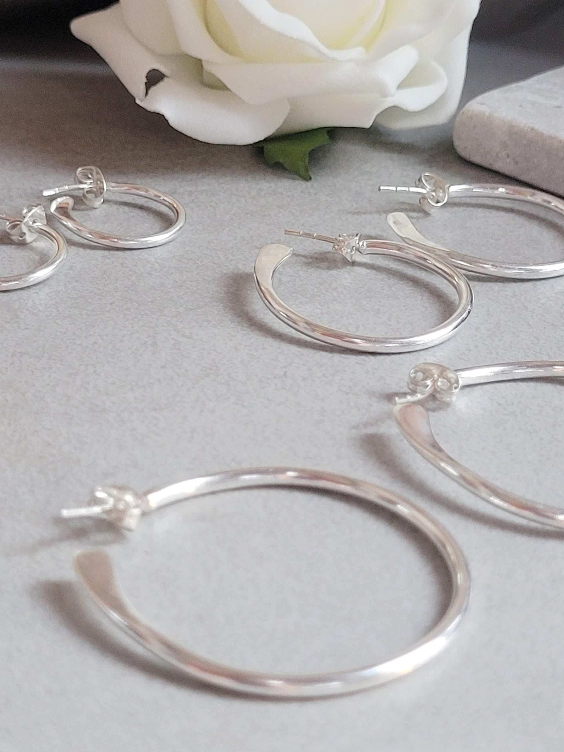 Silver plated hoops / Hypoallergenic nickel free jewelry / Simple hoops