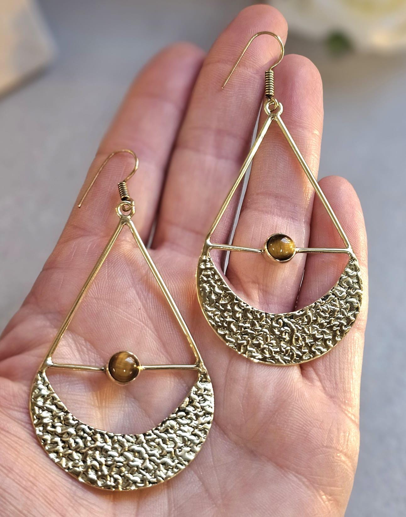 Brass dangle drop earrings: Statement jewelry