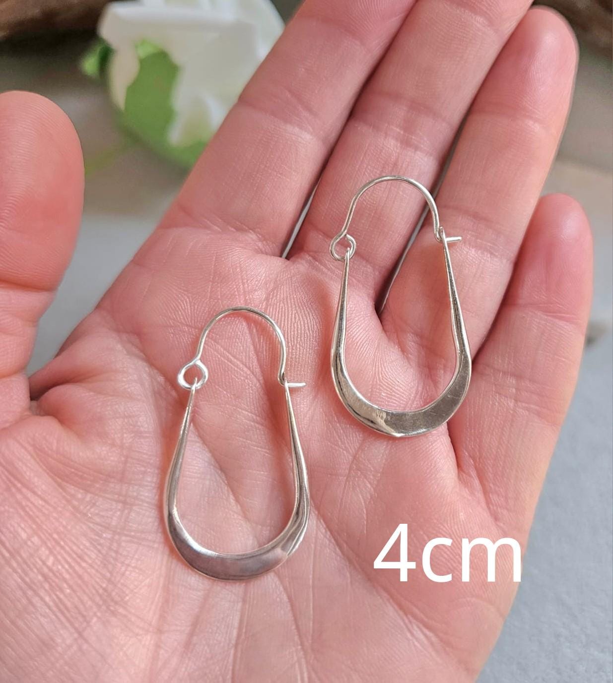 silver hoops / Hammered hoops / Teardrop earrings / Small hoops / Large hoops / Simple design / Gift