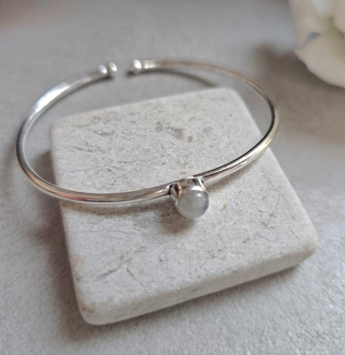 Silver bangle / Cute bracelet / Bracelet / Silver / Gift idea / Boho / Minimal / Minimalist / Minimal / Elegant / Stackable