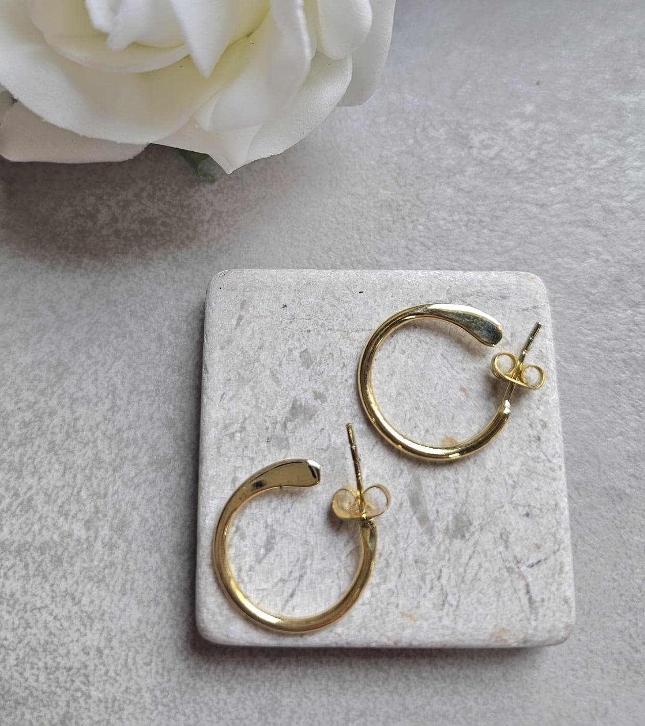 Brass simple hoop earrings / Minimalistic jewelry
