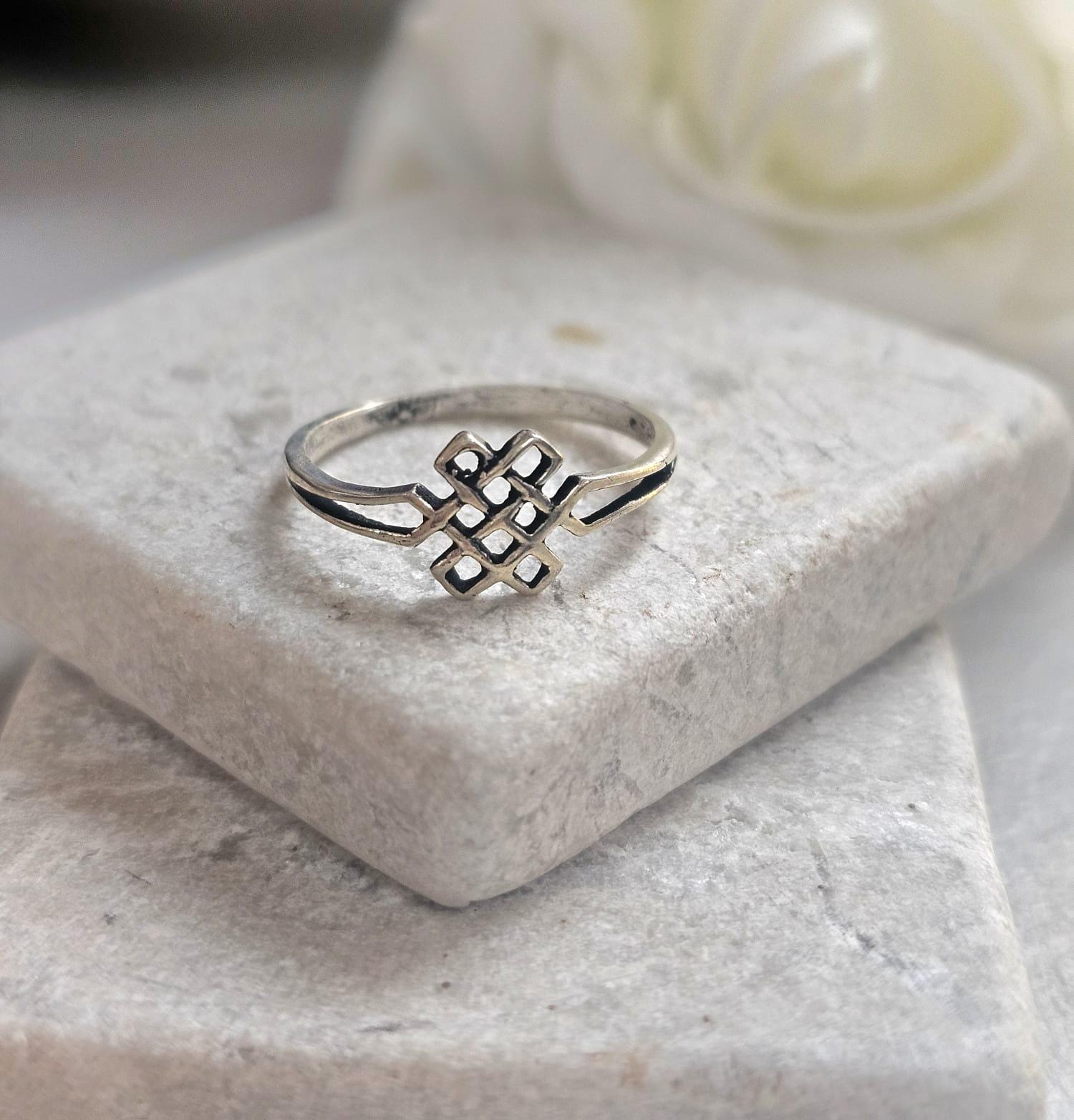 Silver Plated Delicate Line Ring – Minimal Open Design Band – Everyday Modern Jewellery Gift