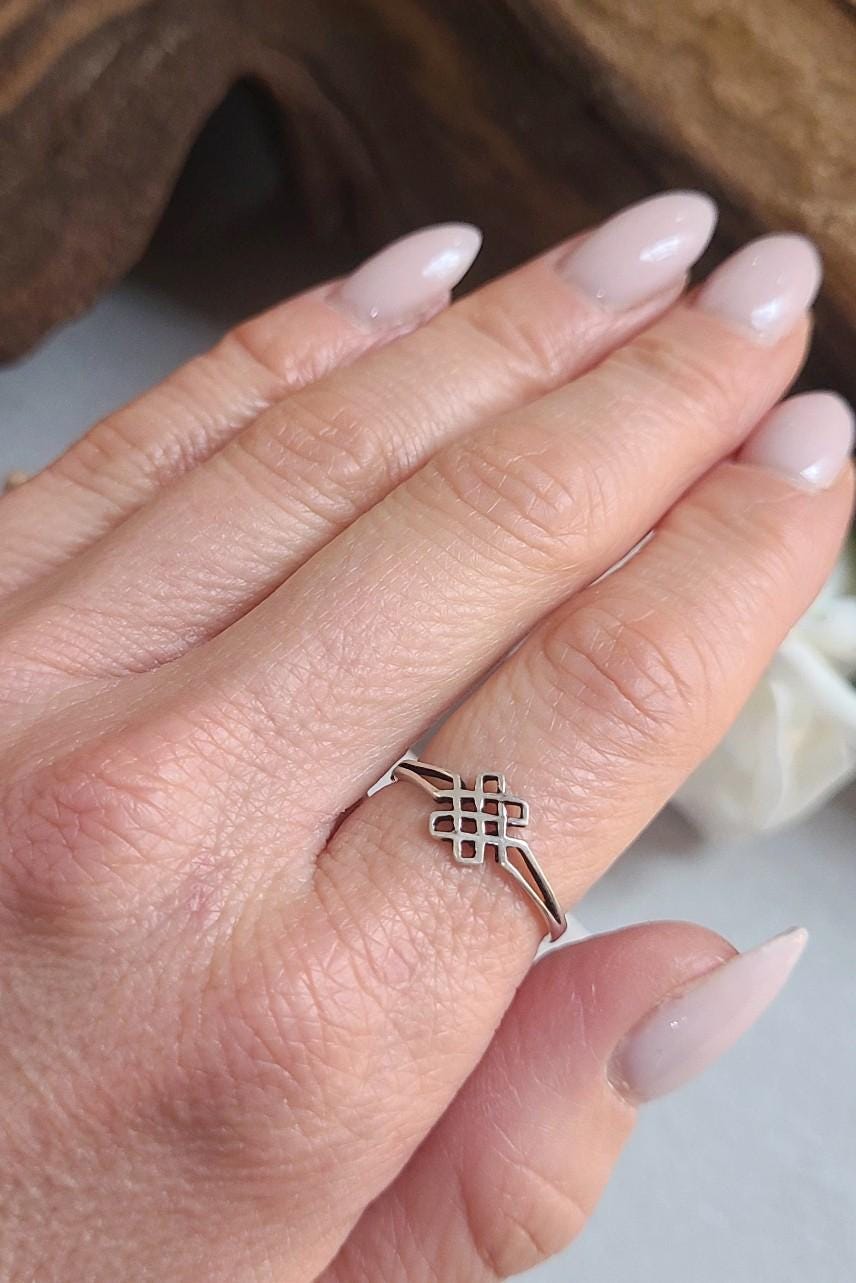 Silver Plated Delicate Line Ring – Minimal Open Design Band – Everyday Modern Jewellery Gift