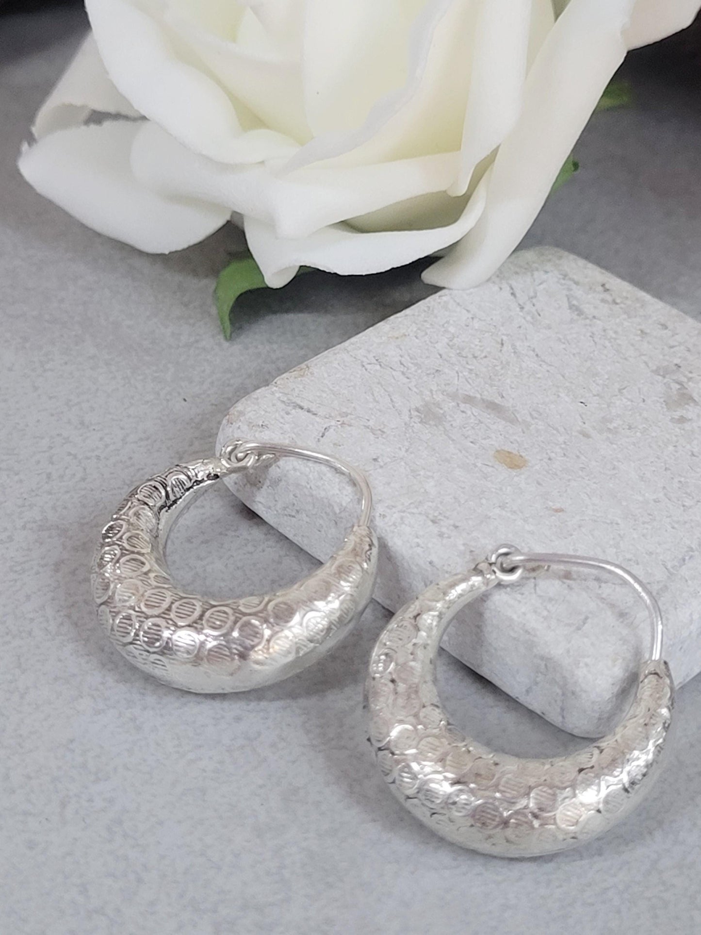 Silver hoop earrings / Classic hoops / Chunky earrings/ Simple jewellery / Unique / Hippie / Free shipping