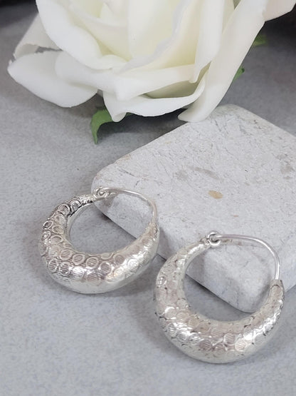 Silver hoop earrings / Classic hoops / Chunky earrings/ Simple jewellery / Unique / Hippie / Free shipping