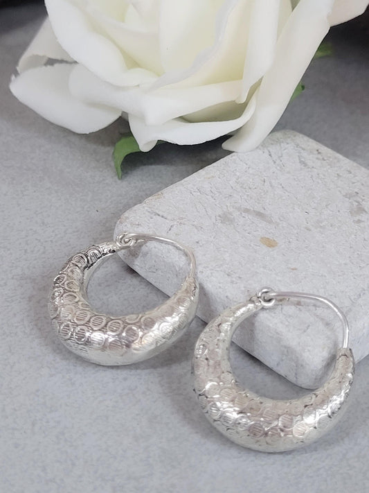 Silver hoop earrings / Classic hoops / Chunky earrings/ Simple jewellery / Unique / Hippie / Free shipping