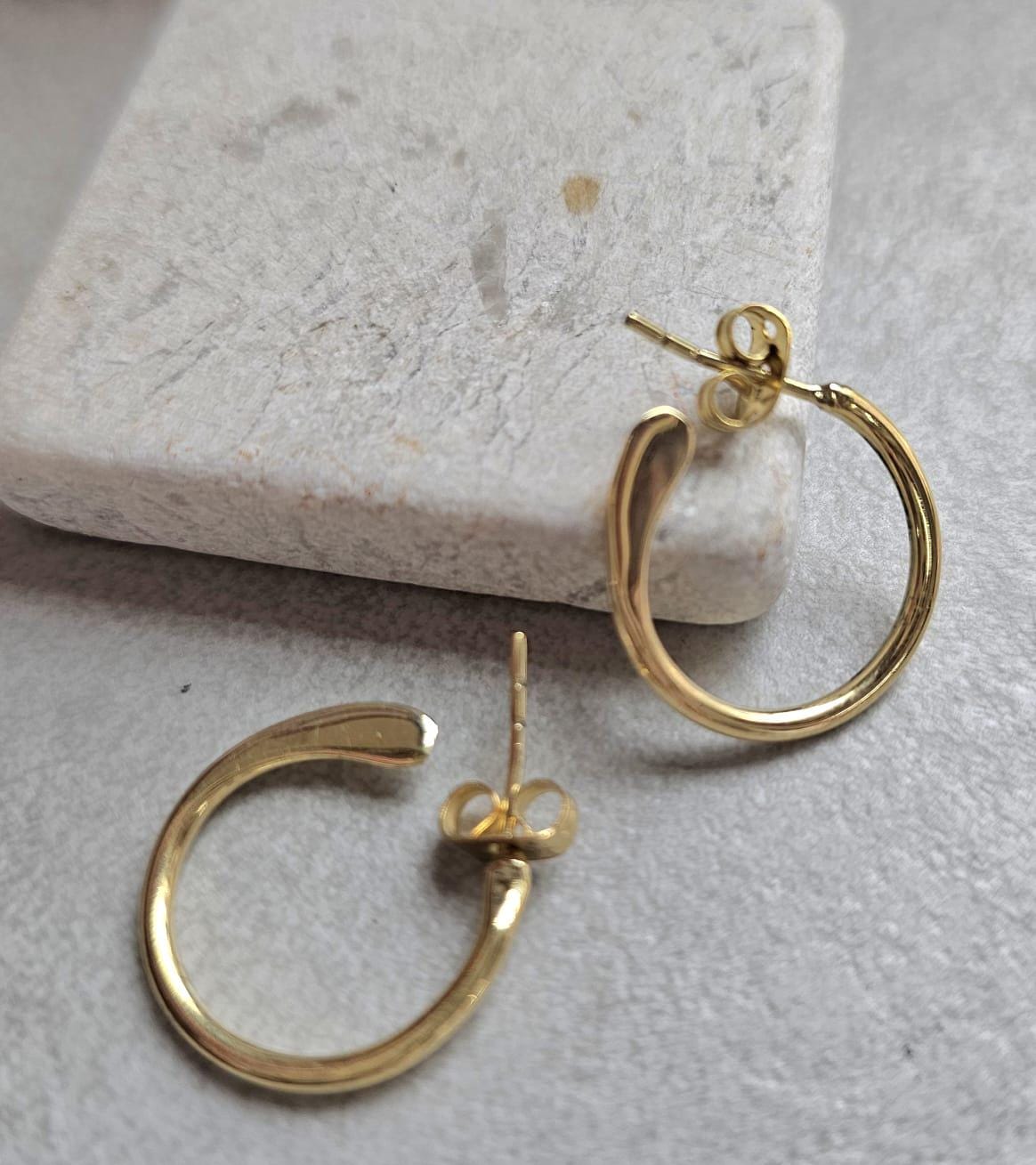 Brass simple hoop earrings / Minimalistic jewelry