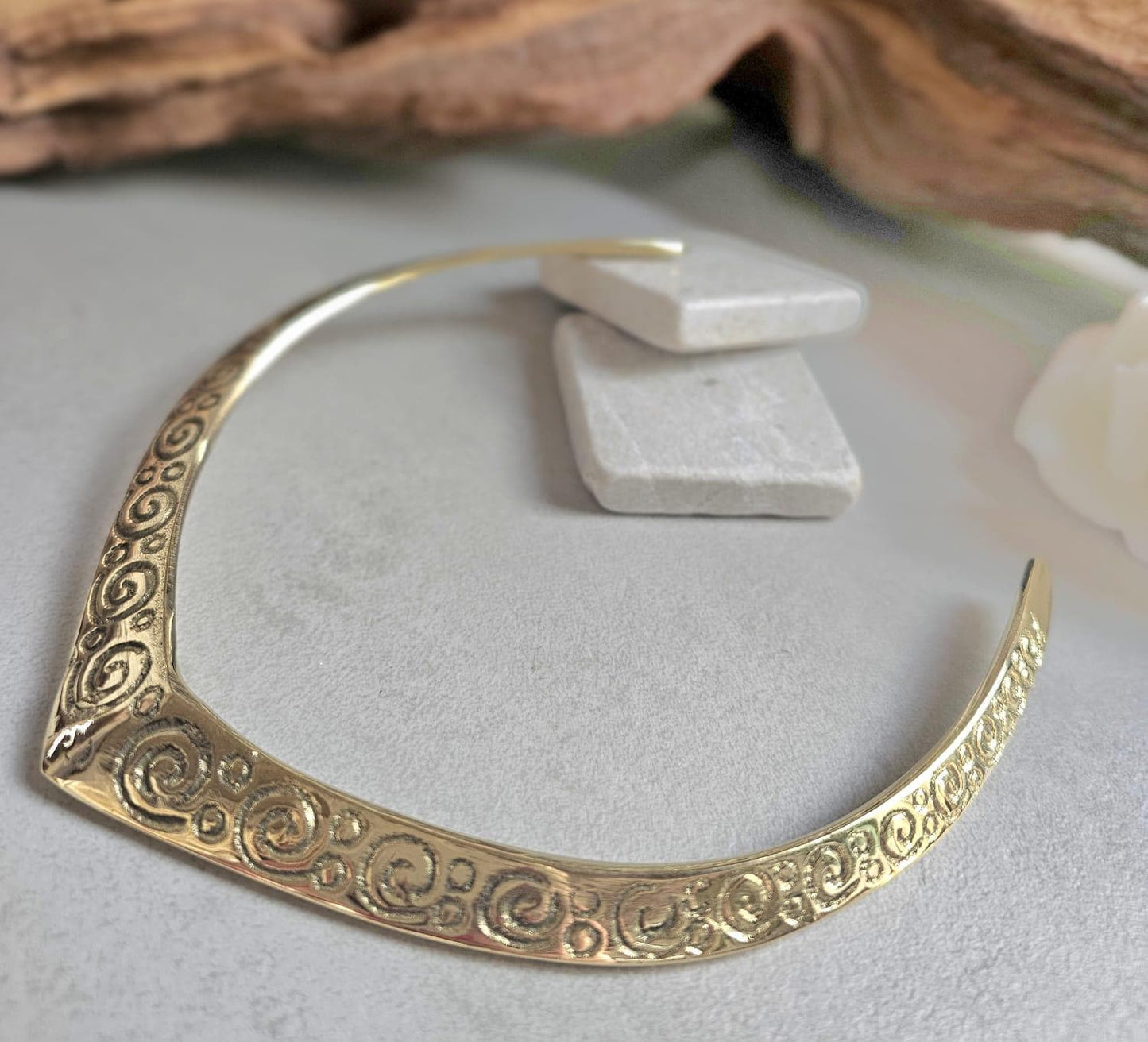 Raw Brass Choker Necklace – Engraved Swirl Statement Collar – Boho Tribal Jewellery – Nickel & Lead Free Hypoallergenic Gift for Her