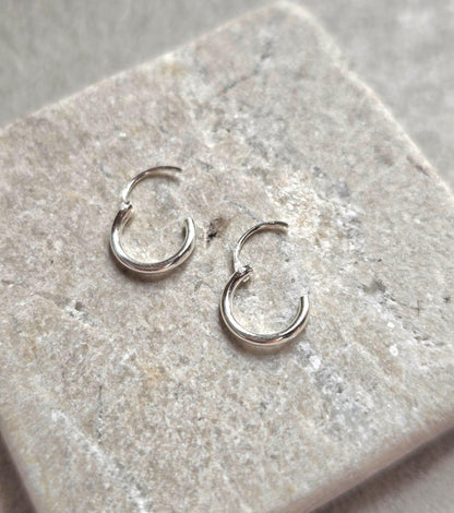 Sterling Silver 8mm Nose Studs Pack of 2 – 925 Silver Minimalist Nose Piercing Jewellery – Small Everyday Nostril Stud Set