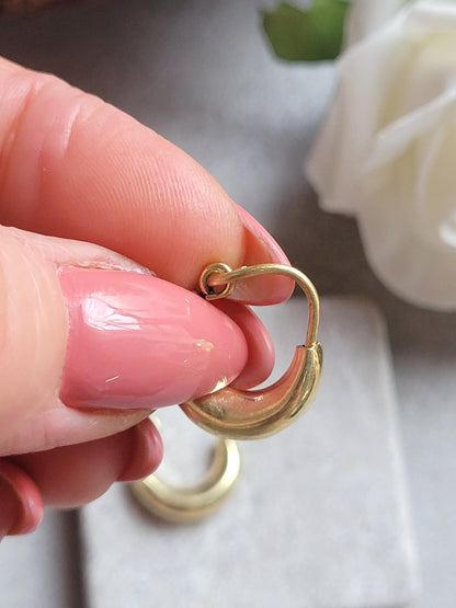 Small Gold Hoop Earrings, Minimalist Everyday Hoops, Hypoallergenic Nickel Free Earrings, Tiny Gold Hoops, Simple Minimal Jewellery