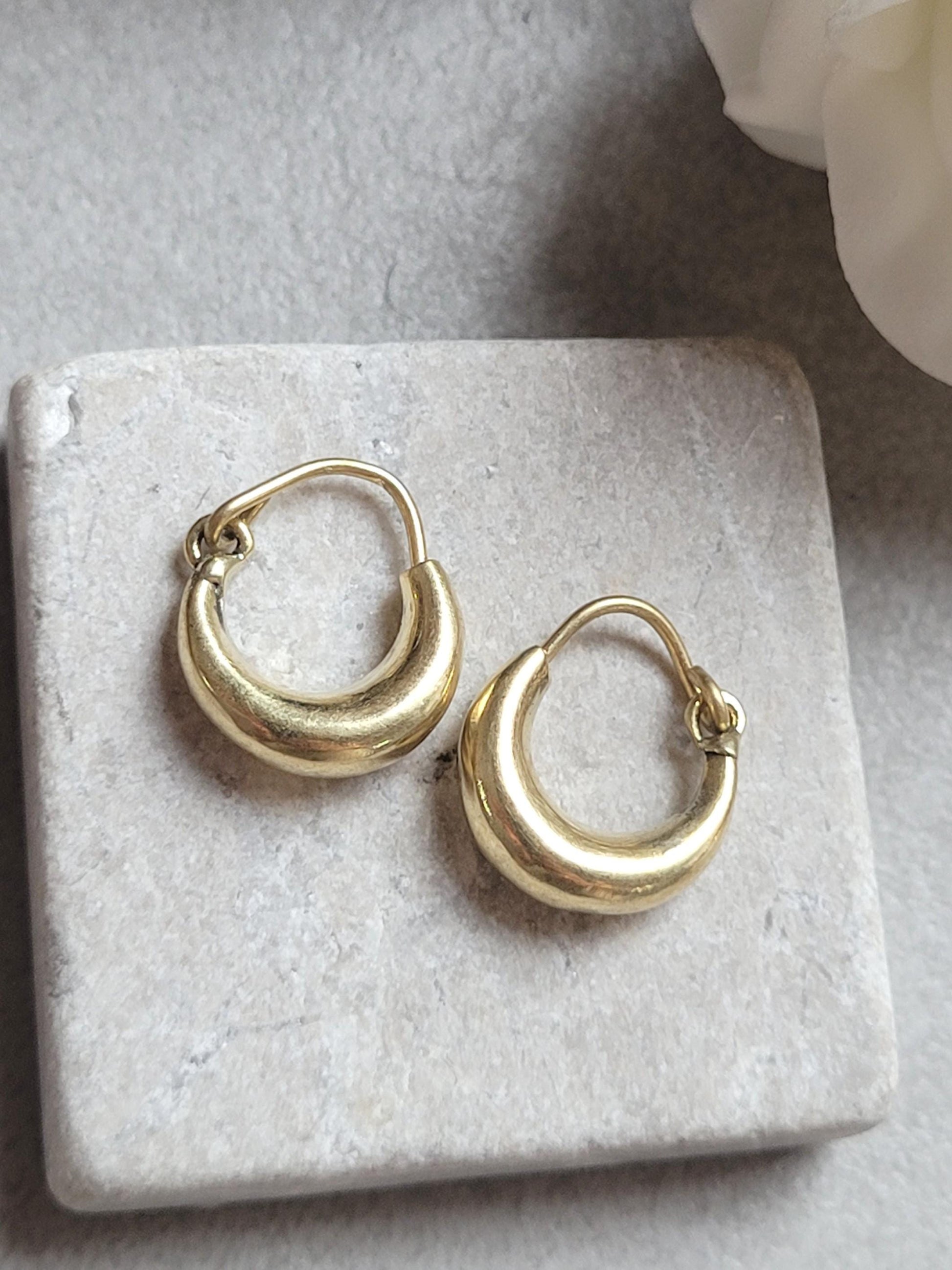 Small Gold Hoop Earrings, Minimalist Everyday Hoops, Hypoallergenic Nickel Free Earrings, Tiny Gold Hoops, Simple Minimal Jewellery