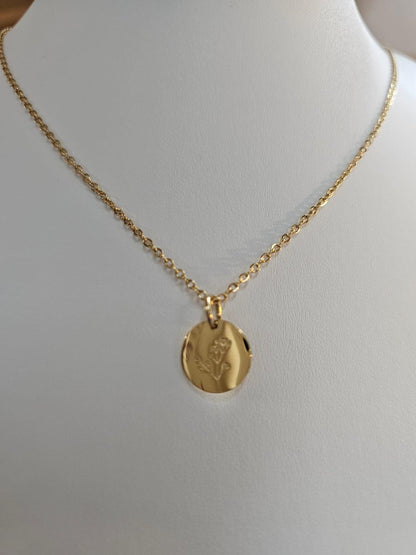 Stainless Steel Botanical Disc Necklace – Gold Minimal Flower Pendant – Waterproof Dainty Layering Necklace – Everyday Jewellery Gift for He