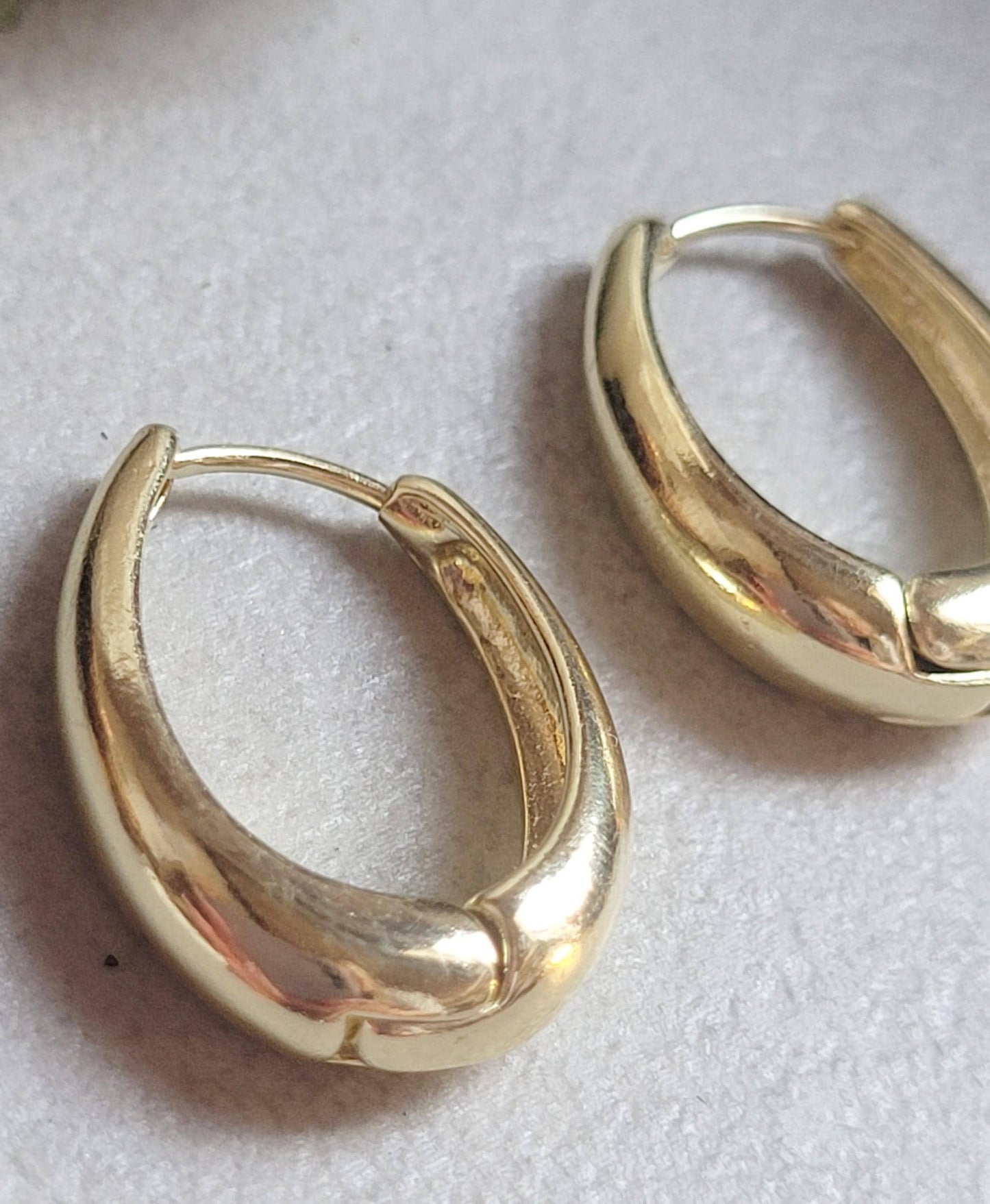 18K Gold Plated Hoop Earrings | Lightweight Chunky Huggie Hoops | Minimalist Everyday Gold Earrings | Small Oval Hoops | Gift for Her