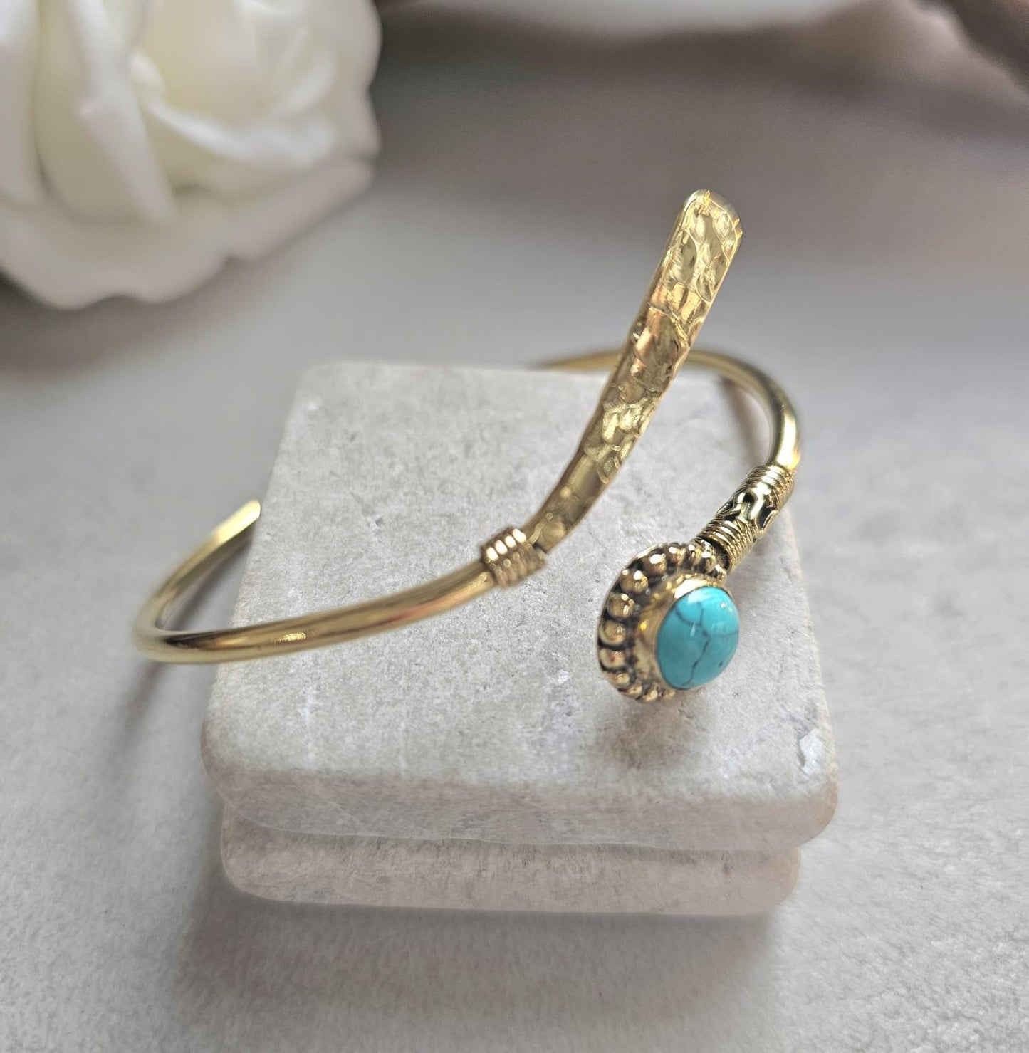 Hammered Brass Turquoise Cuff Bracelet, Infinity Open Bangle, Hypoallergenic Nickel Free Jewellery, Boho Bracelet, Gift for her