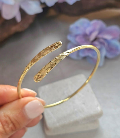 Hammered Brass Cuff Bracelet, Adjustable Open Bangle, Minimalist Gold Tone Bracelet, Nickel Free Hypoallergenic Jewelry, Gift for Her