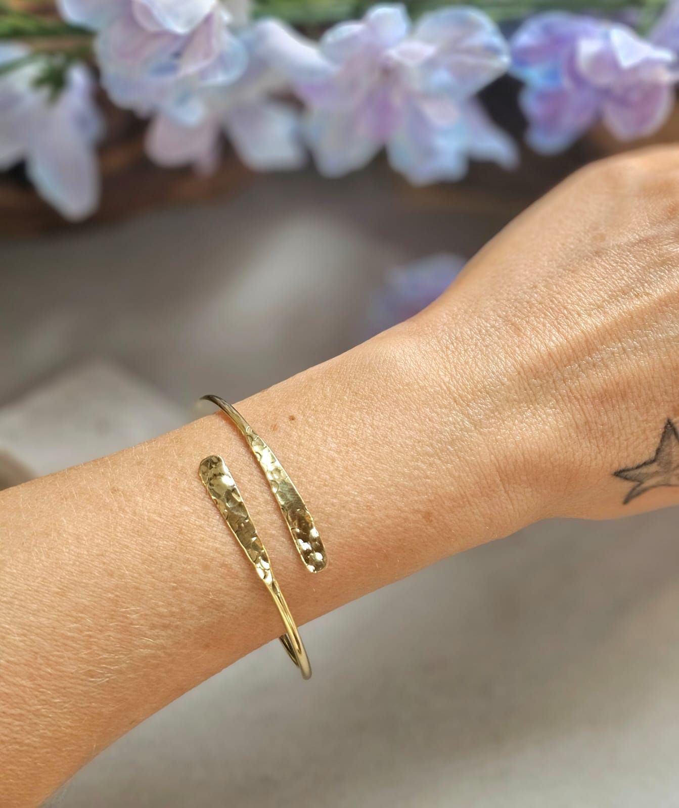 Hammered Brass Cuff Bracelet, Adjustable Open Bangle, Minimalist Gold Tone Bracelet, Nickel Free Hypoallergenic Jewelry, Gift for Her