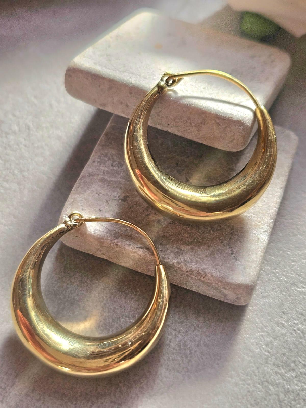 Chunky Brass Hoop Earrings /Hypoallergenic Gold Hoops / Minimalist Dome Hoops /Statement Earrings /Lightweight Hoop Gift for / 3.5cm Hoops