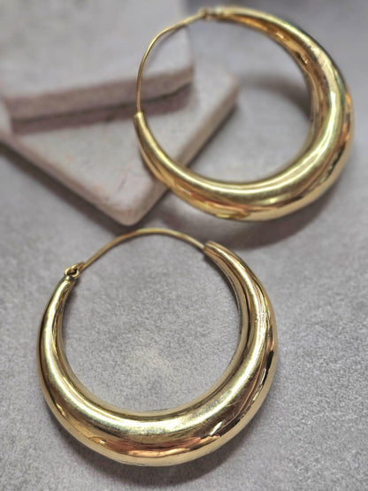 Thick Gold Hoop Earrings 5.5cm, Curved Statement Hoops, Lightweight Hypoallergenic Brass Earrings, Bold Modern Jewellery, Large Hoops