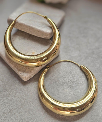 Thick Gold Hoop Earrings 5.5cm, Curved Statement Hoops, Lightweight Hypoallergenic Brass Earrings, Bold Modern Jewellery, Large Hoops