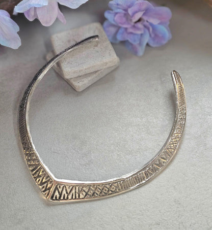 Silver Plated Engraved Choker Necklace, Geometric Tribal Collar Necklace, Minimalist Statement Jewellery, Boho Layering Necklace, Gift for H