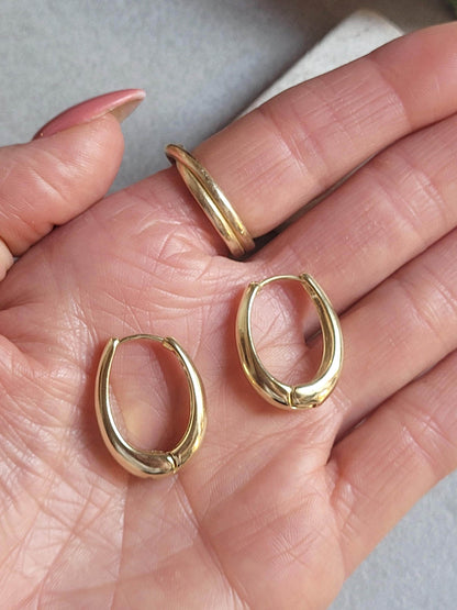18K Gold Plated Hoop Earrings | Lightweight Chunky Huggie Hoops | Minimalist Everyday Gold Earrings | Small Oval Hoops | Gift for Her