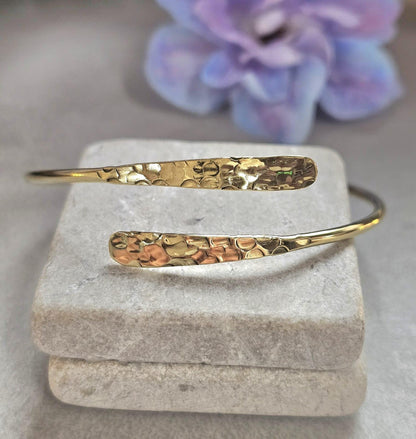 Hammered Brass Cuff Bracelet, Adjustable Open Bangle, Minimalist Gold Tone Bracelet, Nickel Free Hypoallergenic Jewelry, Gift for Her