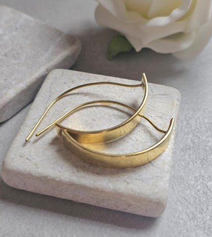 Small Brass Hoop Earrings, Minimalist Gold Hoops, Boho Brass Earrings, Lightweight Everyday Jewellery, Modern Crescent Hoops, Gift for Her
