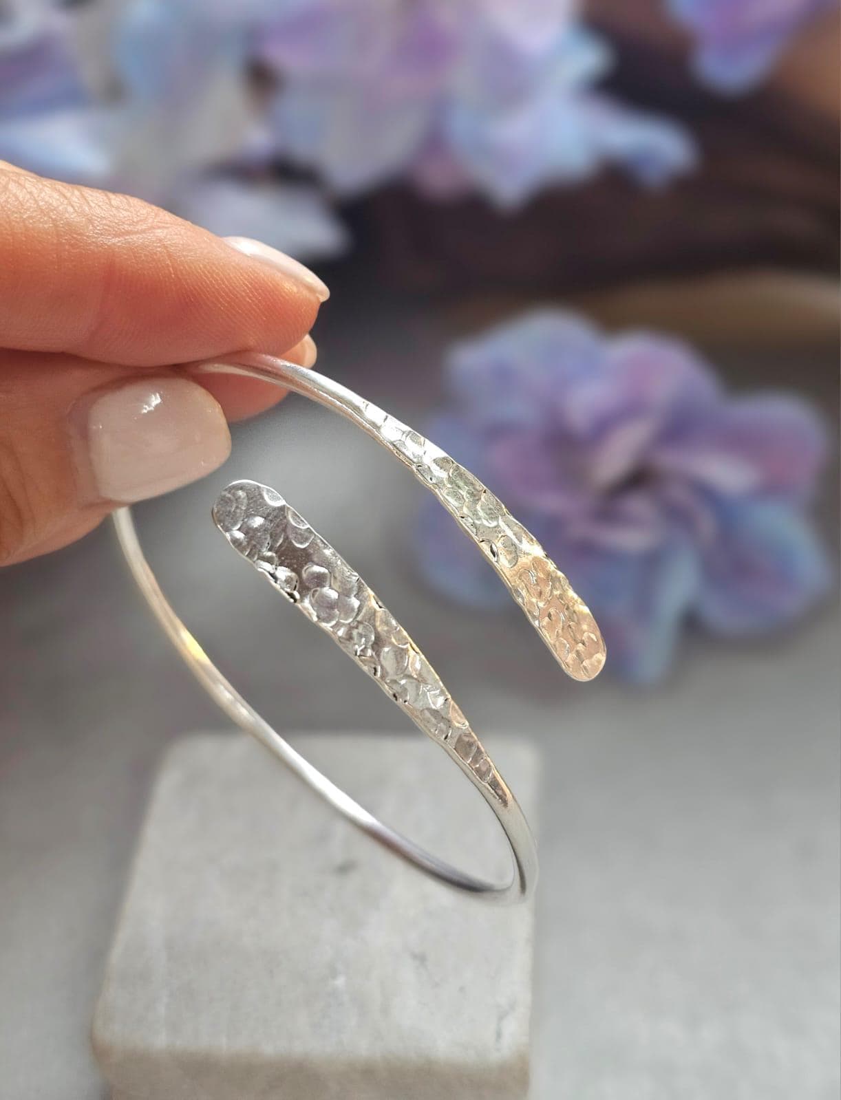 Silver Plated Hammered Bracelet – Adjustable Open Cuff Bangle – Minimalist Delicate Jewellery – Gift for Her – Textured Stackable Bracelet