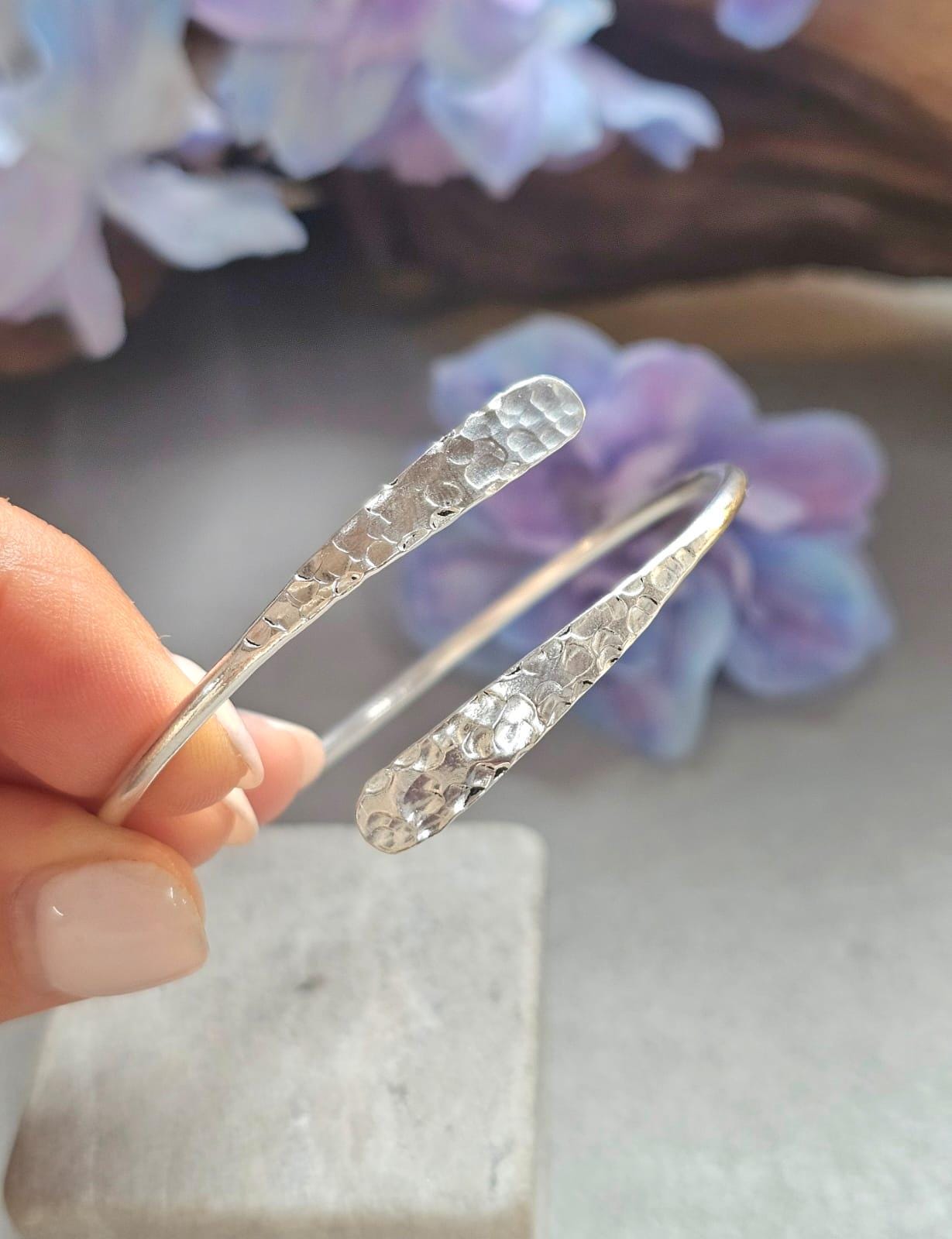 Silver Plated Hammered Bracelet – Adjustable Open Cuff Bangle – Minimalist Delicate Jewellery – Gift for Her – Textured Stackable Bracelet