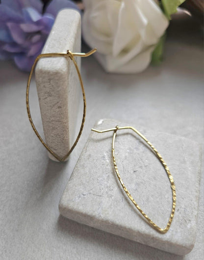 Raw Brass Minimalist Hoop Earrings, Lightweight Hoops, Hammered Brass Earrings, Everyday Simple Jewellery, Nickel & Lead Free