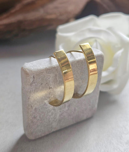 Small Brass Hoop Earrings, Minimalist Gold Hoops, Boho Brass Earrings, Lightweight Everyday Jewellery, Modern Crescent Hoops, Gift for Her