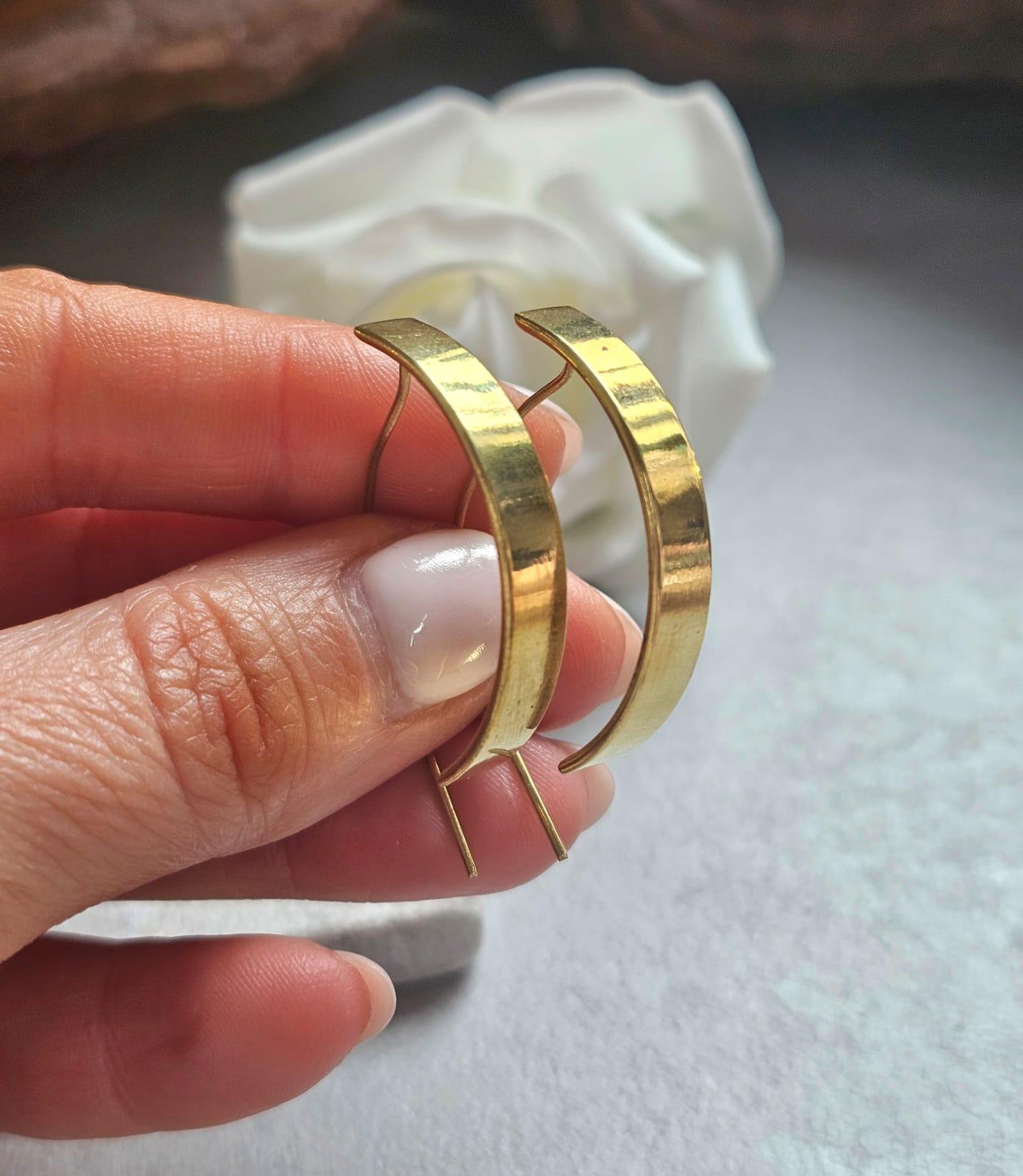 Small Brass Hoop Earrings, Minimalist Gold Hoops, Boho Brass Earrings, Lightweight Everyday Jewellery, Modern Crescent Hoops, Gift for Her
