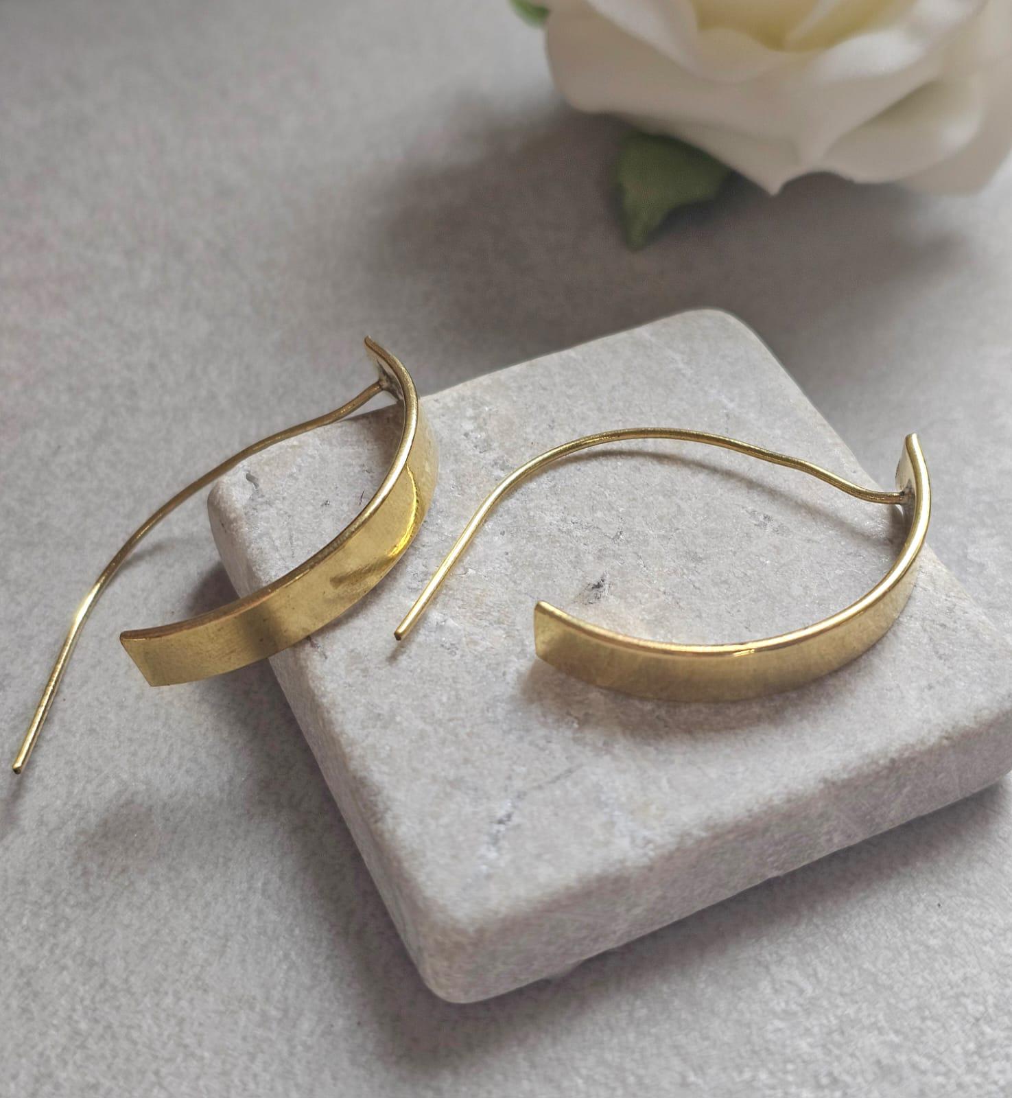 Small Brass Hoop Earrings, Minimalist Gold Hoops, Boho Brass Earrings, Lightweight Everyday Jewellery, Modern Crescent Hoops, Gift for Her