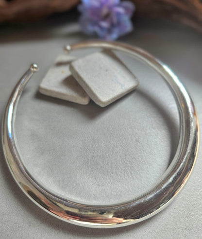 Silver Plated Statement Choker Necklace | Lightweight Open Collar Necklace | Minimalist Silver Neck Cuff