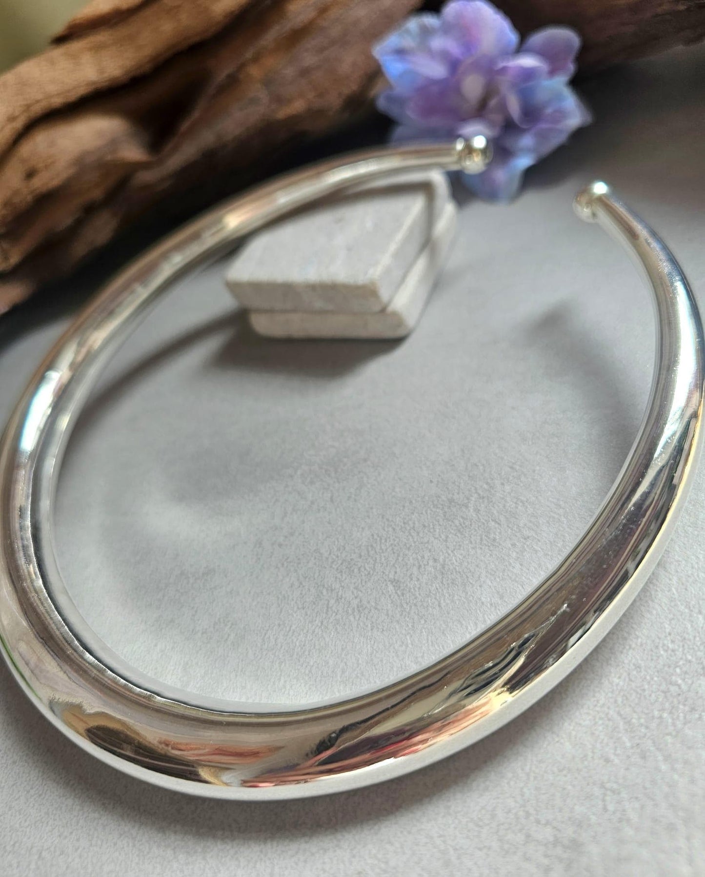 Silver Plated Statement Choker Necklace | Lightweight Open Collar Necklace | Minimalist Silver Neck Cuff