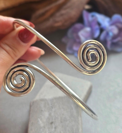 Silver Plated Spiral Arm Cuff Bracelet | Boho Upper Arm Bracelet | Adjustable Armlet | Minimalist Spiral Bangle | Bohemian Jeweller
