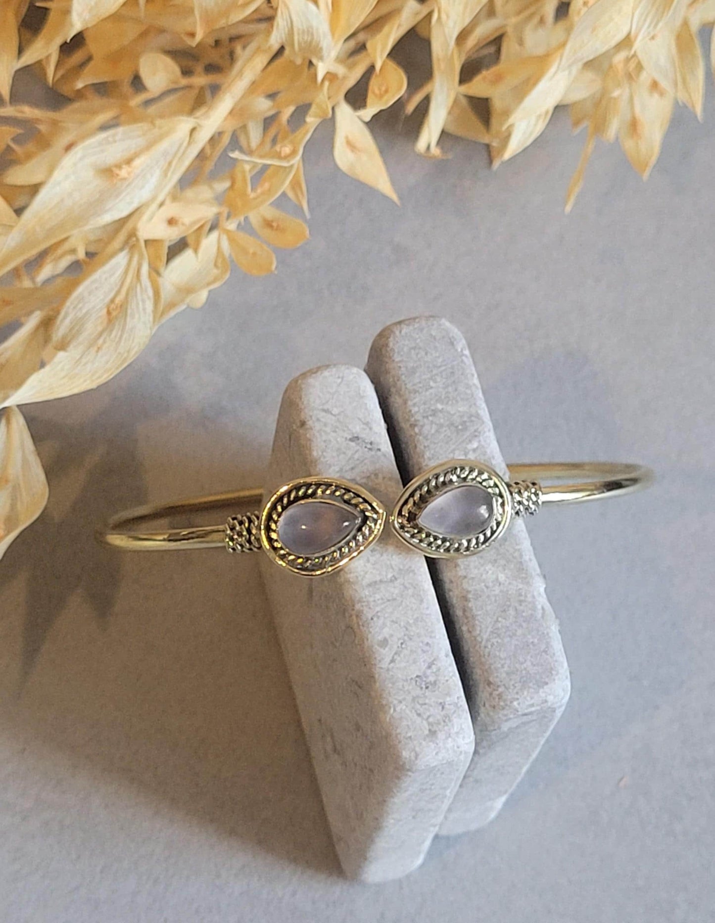 Raw Brass Teardrop Cuff Bracelet, Minimalist Gold Open Bangle, Adjustable Stacking Bracelet, Boho Jewellery, Gift for Her