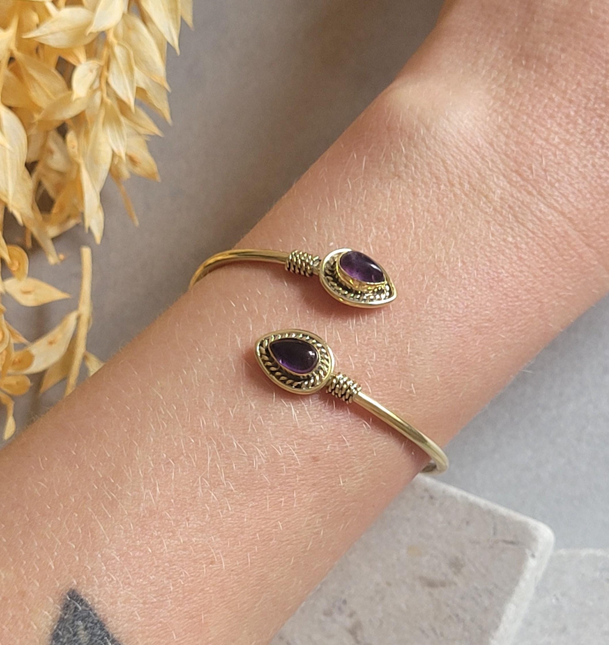 Raw Brass Teardrop Cuff Bracelet, Minimalist Gold Open Bangle, Adjustable Stacking Bracelet, Boho Jewellery, Gift for Her