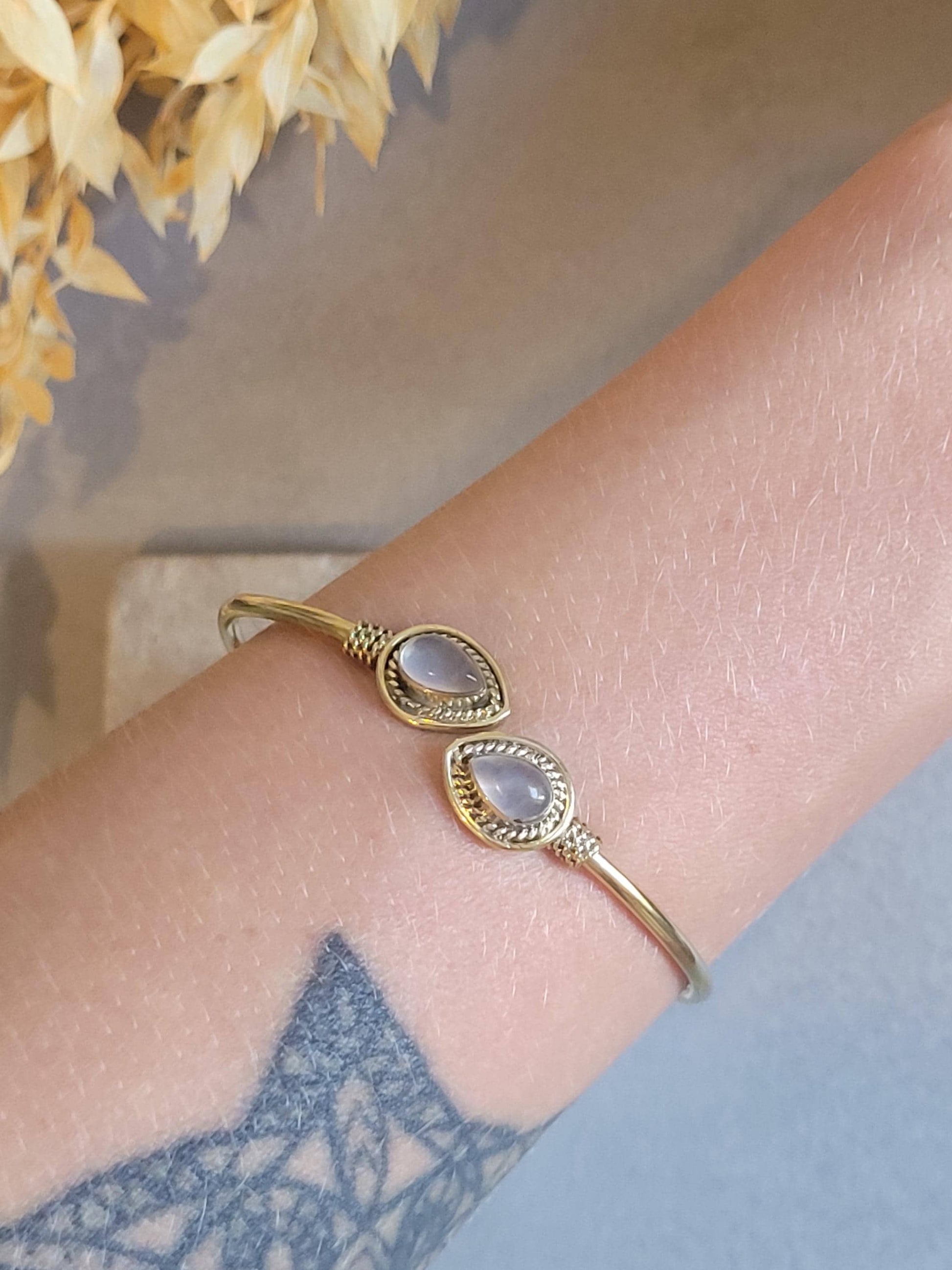 Raw Brass Teardrop Cuff Bracelet, Minimalist Gold Open Bangle, Adjustable Stacking Bracelet, Boho Jewellery, Gift for Her